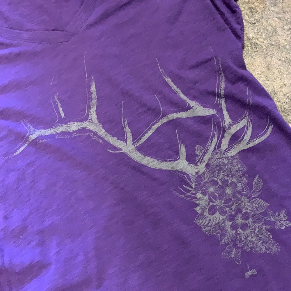 Floral antler graphic tshirt Cabela’s - Picture 2 of 4